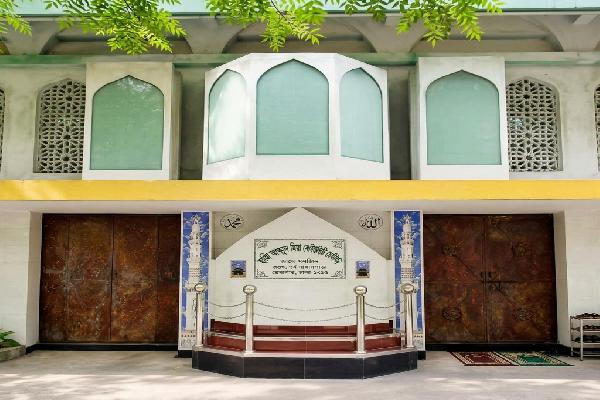 হাজী আব্দুল মিয়া(কমিউনিটি সেন্টার)  জামে মসজিদ